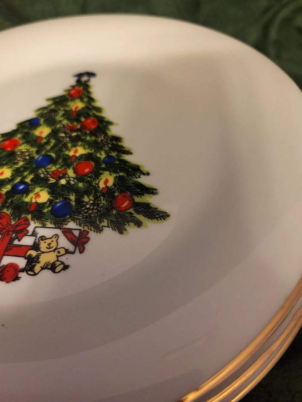 Seagull Fine Porcelain Set Of 8 White Christmas Tree Dinner Plates